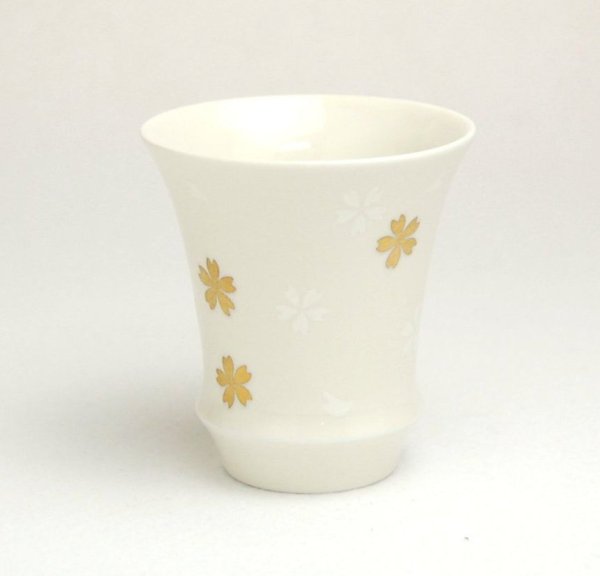 画像1: 【有田焼匠の蔵】SAKE GLASS　春桜（反） (1)