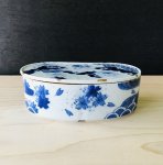 画像5: 染付桜紋まゆ型陶箱/蓋物［有田焼 福泉窯］ (5)