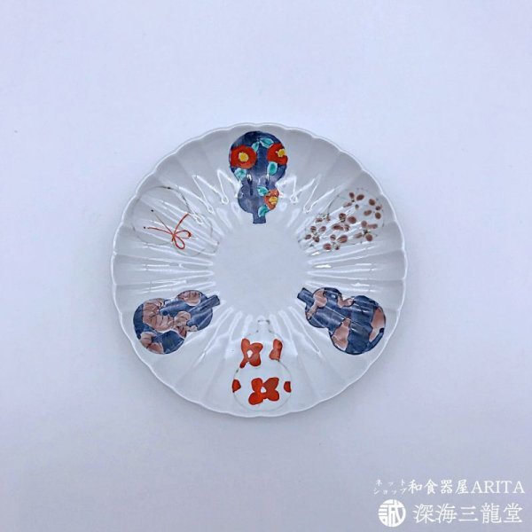 画像1: 染錦六瓢菊割皿［伊万里焼 徳七窯］ (1)