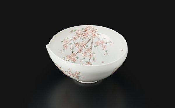 画像1: 錦桜絵片口大鉢［有田焼 そうた窯］ (1)