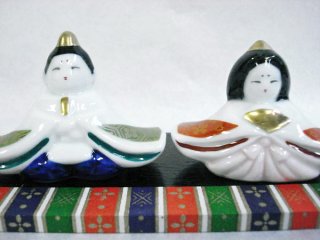 有田焼】伝統工芸の技が光る！ひな人形や陶板、鯉のぼりや兜の