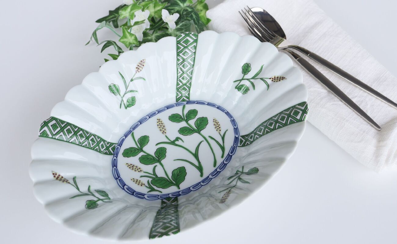 麦秋菊型楕円鉢[有田焼 宝泉窯]